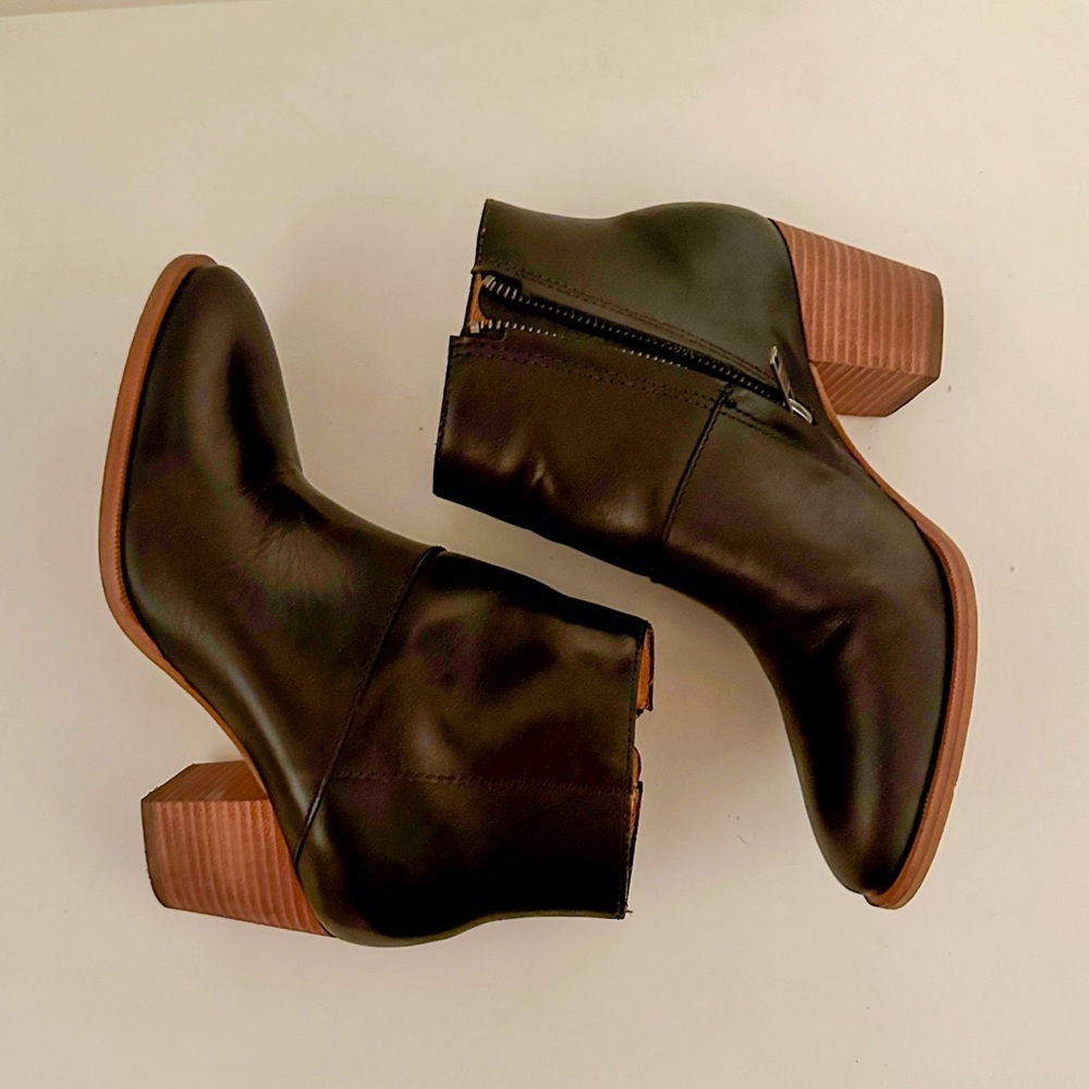 Like new Madewell boots, size 6